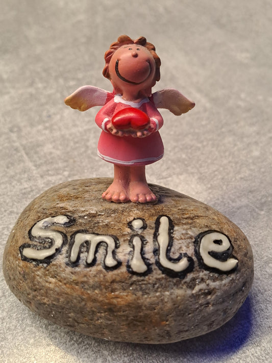 Glückskiesel mit Engelszauber - Smile - pinker Schutzengel mit nachtleuchtender Schrift