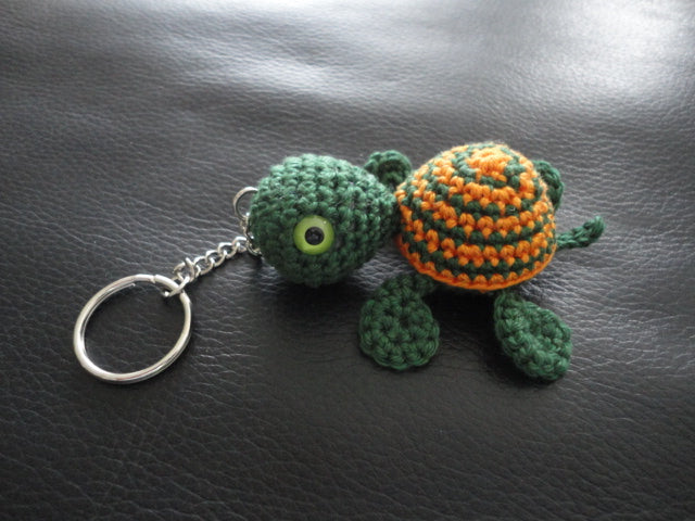 Schildkröte gehäkelt als Schlüsselanhänger oder kleines Geschenk
