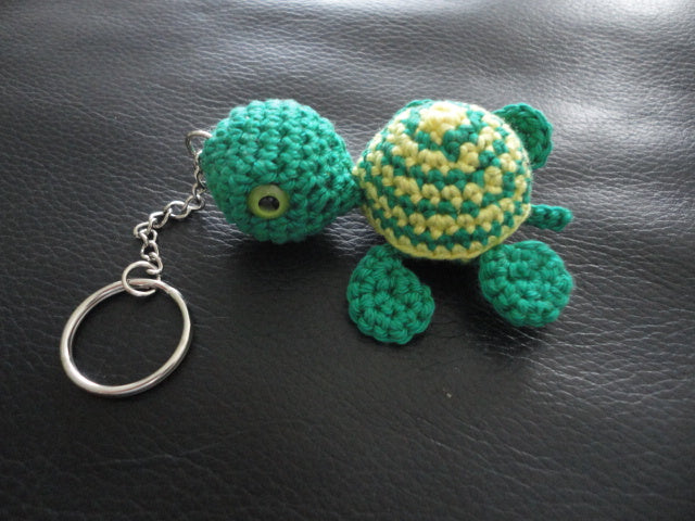 Schildkröte gehäkelt als Schlüsselanhänger oder kleines Geschenk