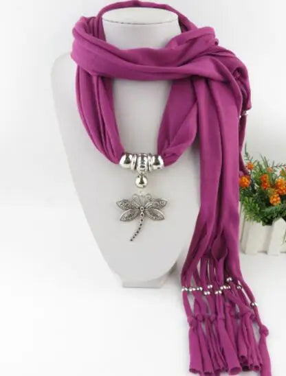 Modischer Schmuckschal - Elegante Schalkette Libelle