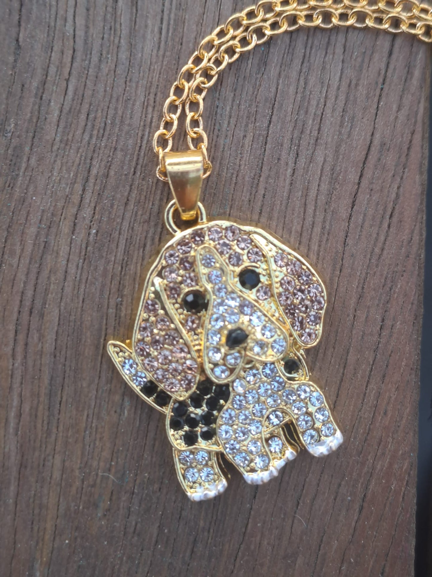 Halskette mit Beagle als Anhänger