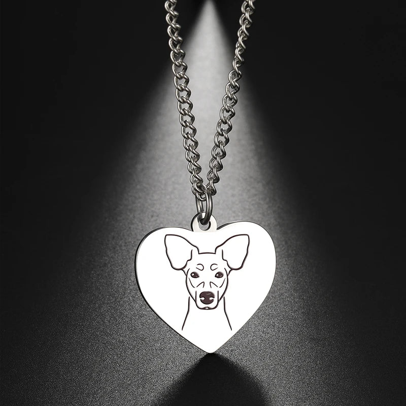 Ein Herz für Hunde-Liebhaber/-innen als Halskette mit verschiedenen Hunderassen